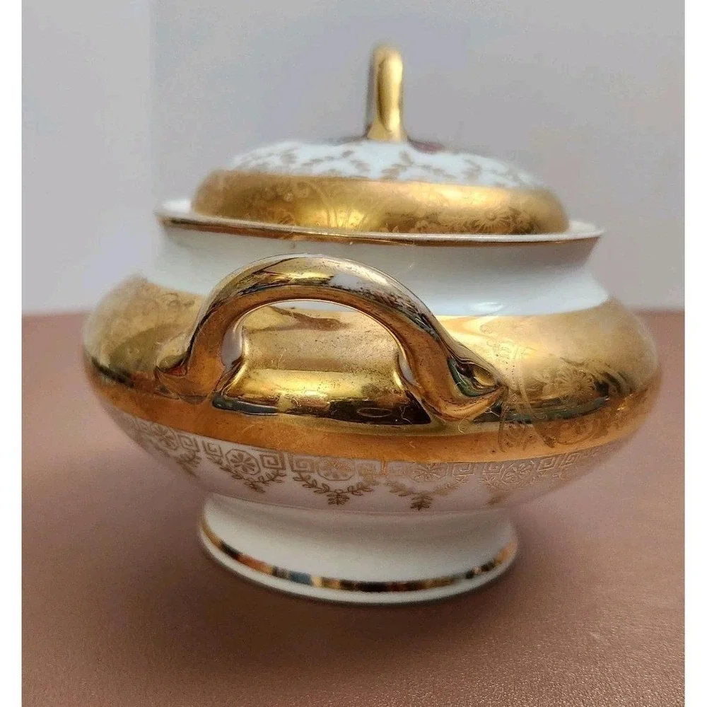 Edgewood China Warranted 22 Karat Gold Floral Decorative Sugar Bowl